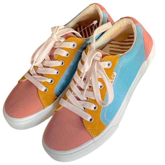 TAOS PLIM SOL Women's Multicolor Sneakers Women’s Size 6 Like New Colorful - Picture 1 of 14